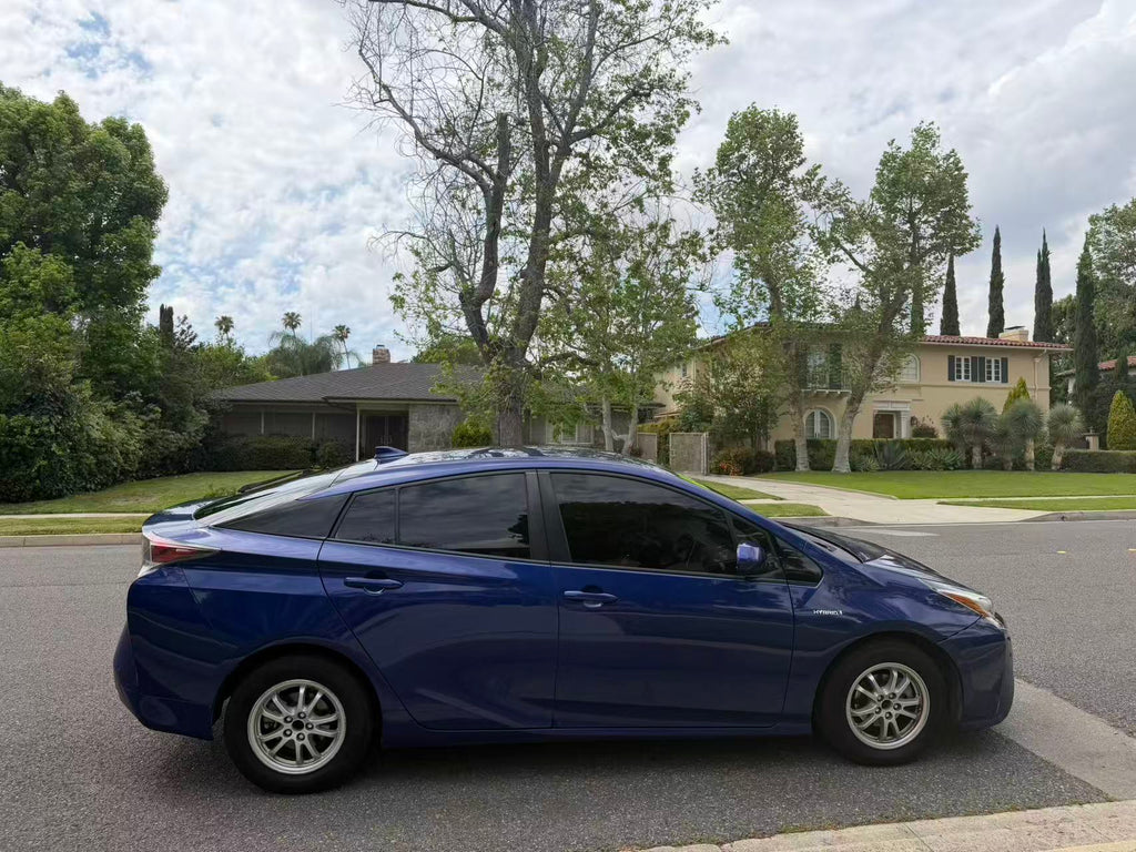 2018 TOYOTA PRIUS